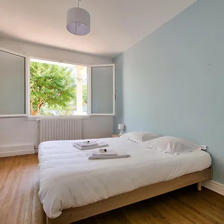 Pensión Guestready - A Cityscape Near The Sea La Rochelle (Charente-Maritime)